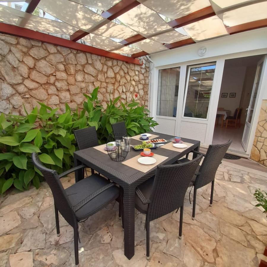 2-Bedroom Apartment 300M From Beach In Punat Extérieur photo