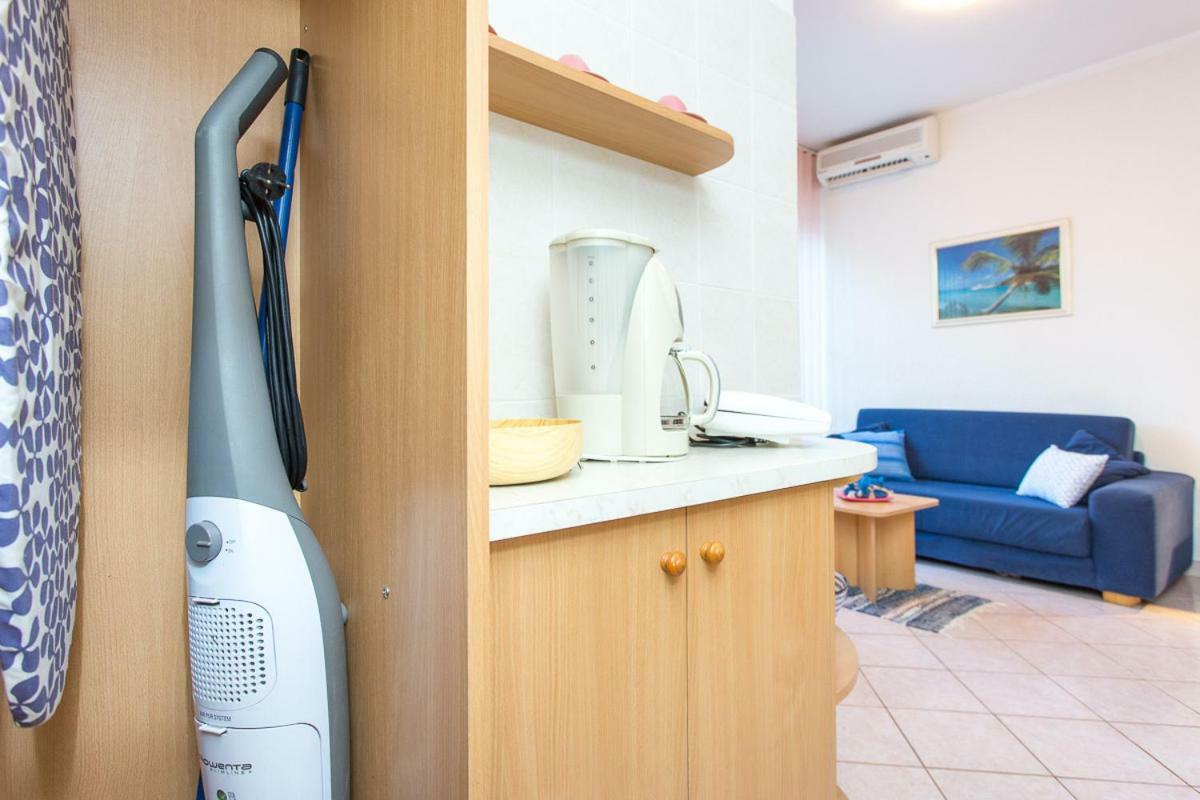 2-Bedroom Apartment 300M From Beach In Punat Extérieur photo